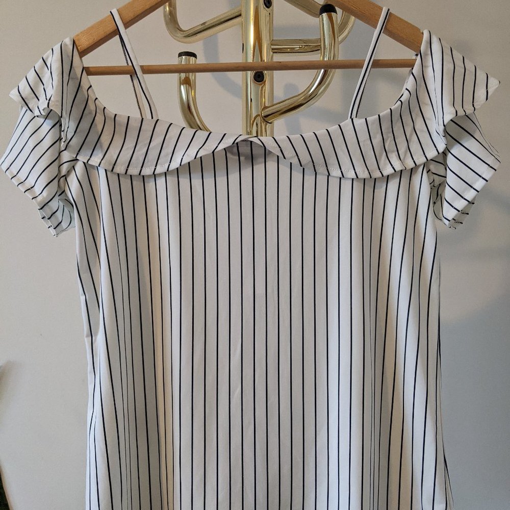 Black and White Striped Banana Republic Blouse - Picture 9 of 9